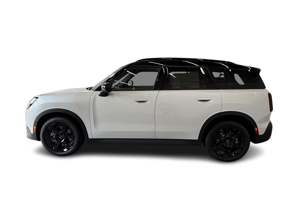 Thumbnail: 2027 MINI Cooper Countryman - 3