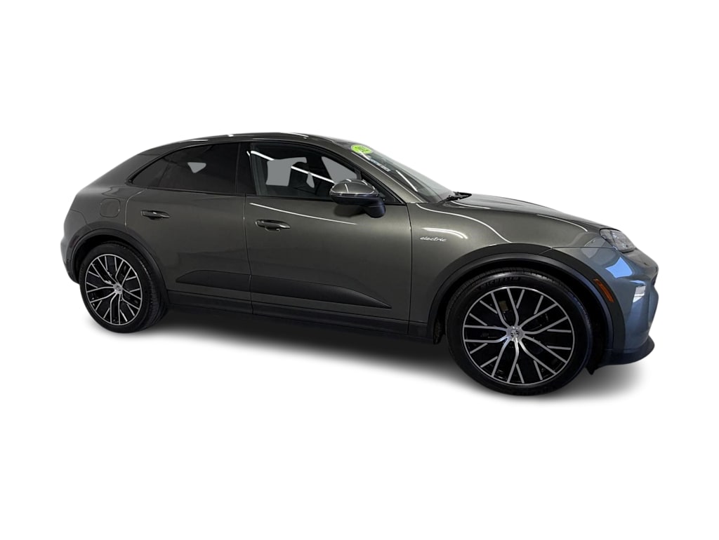 Thumbnail: 2025 Porsche Macan - 18