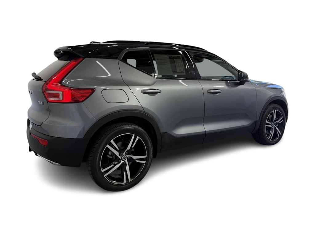 Thumbnail: 2019 Volvo XC40 - 15