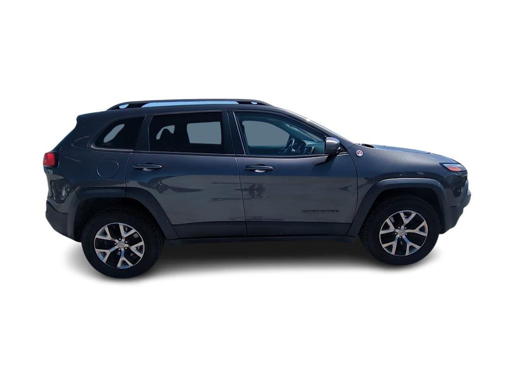 Thumbnail: 2016 Jeep Cherokee - 23