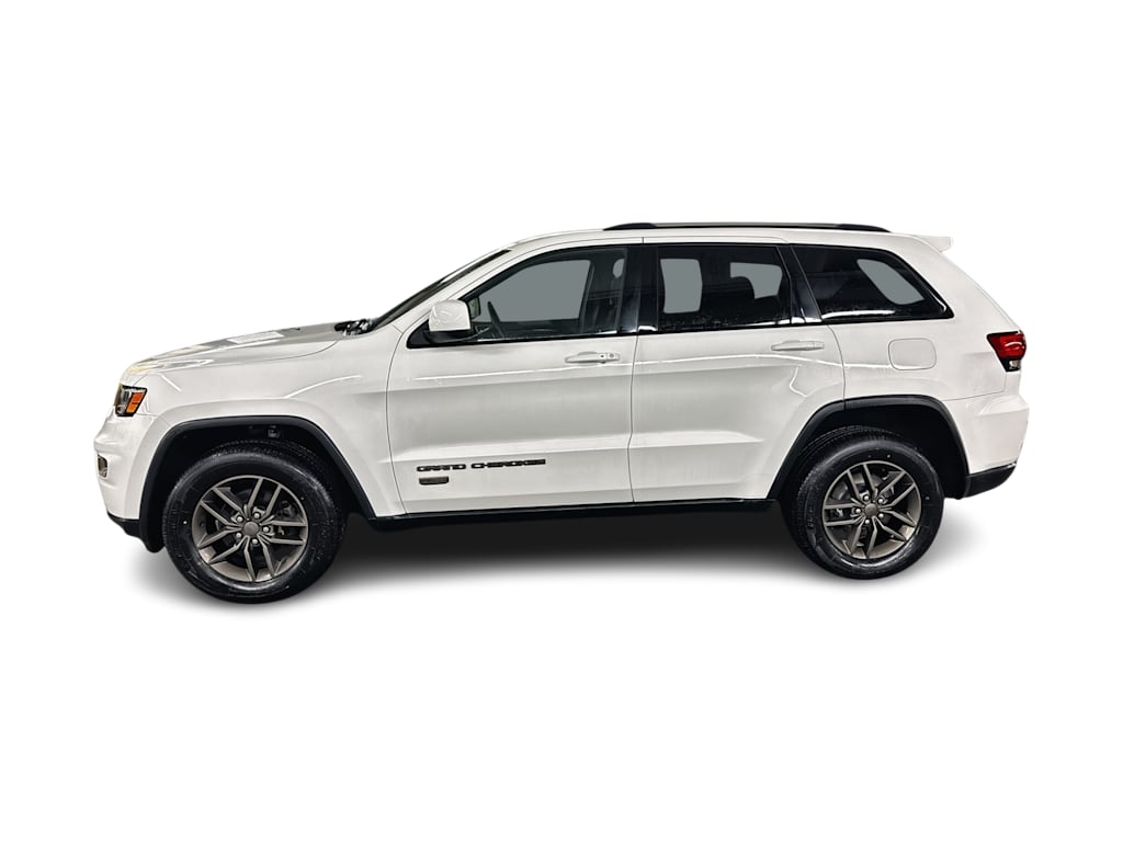 Thumbnail: 2016 Jeep Grand Cherokee - 3