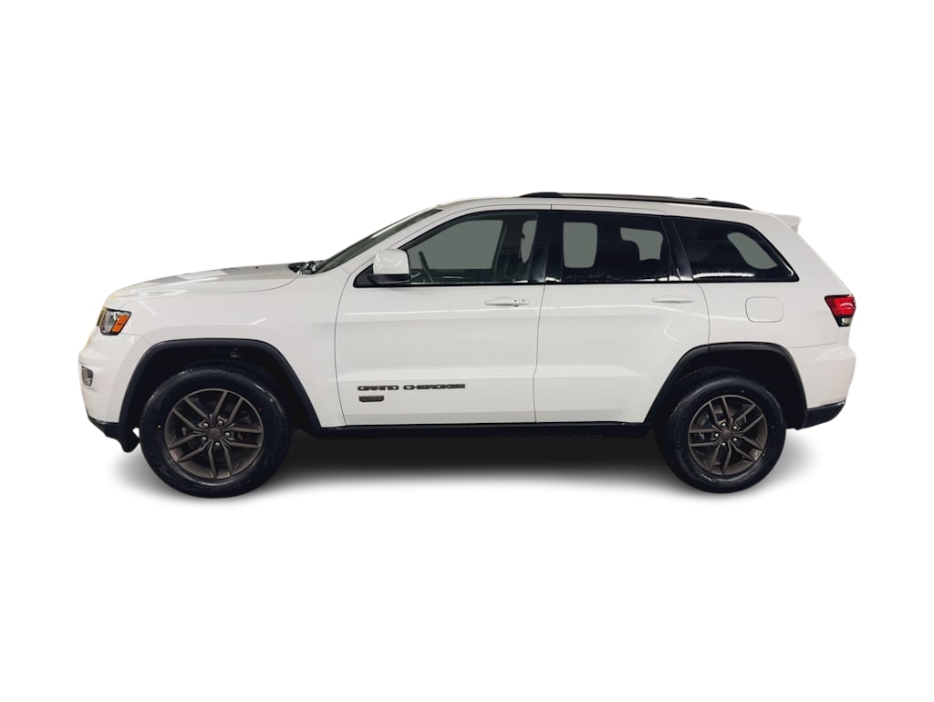 Thumbnail: 2016 Jeep Grand Cherokee - 21