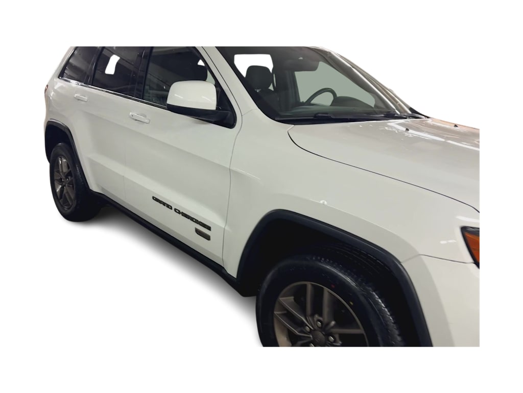 Thumbnail: 2016 Jeep Grand Cherokee - 20