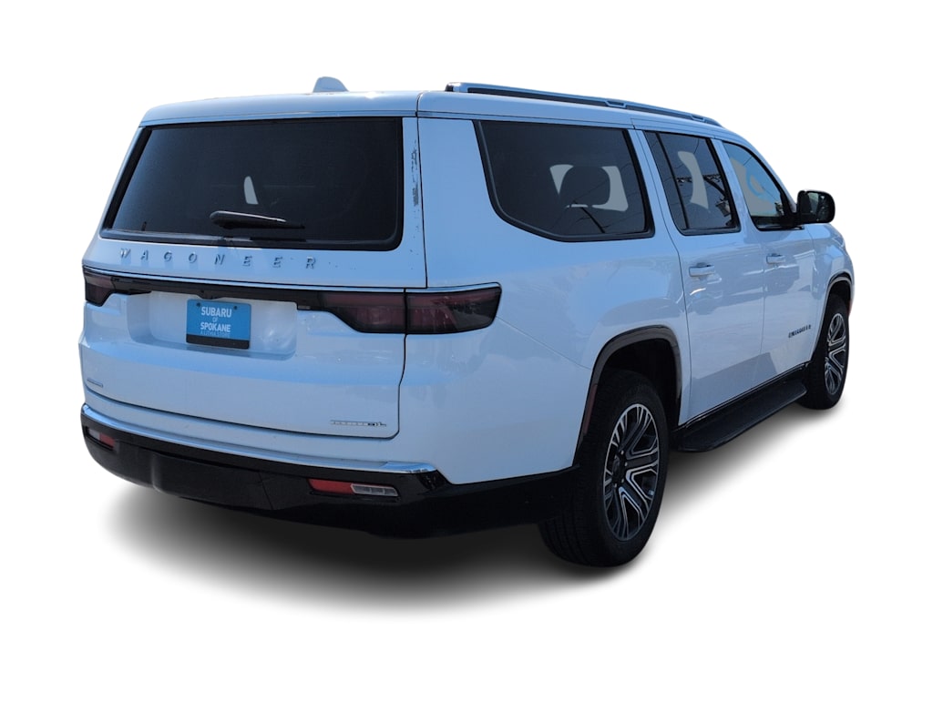 Thumbnail: 2023 Jeep Wagoneer - 21