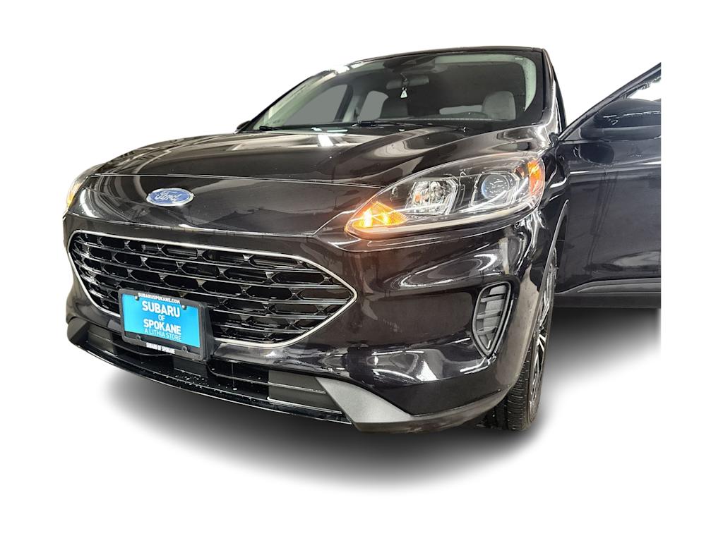 Thumbnail: 2021 Ford Escape - 26