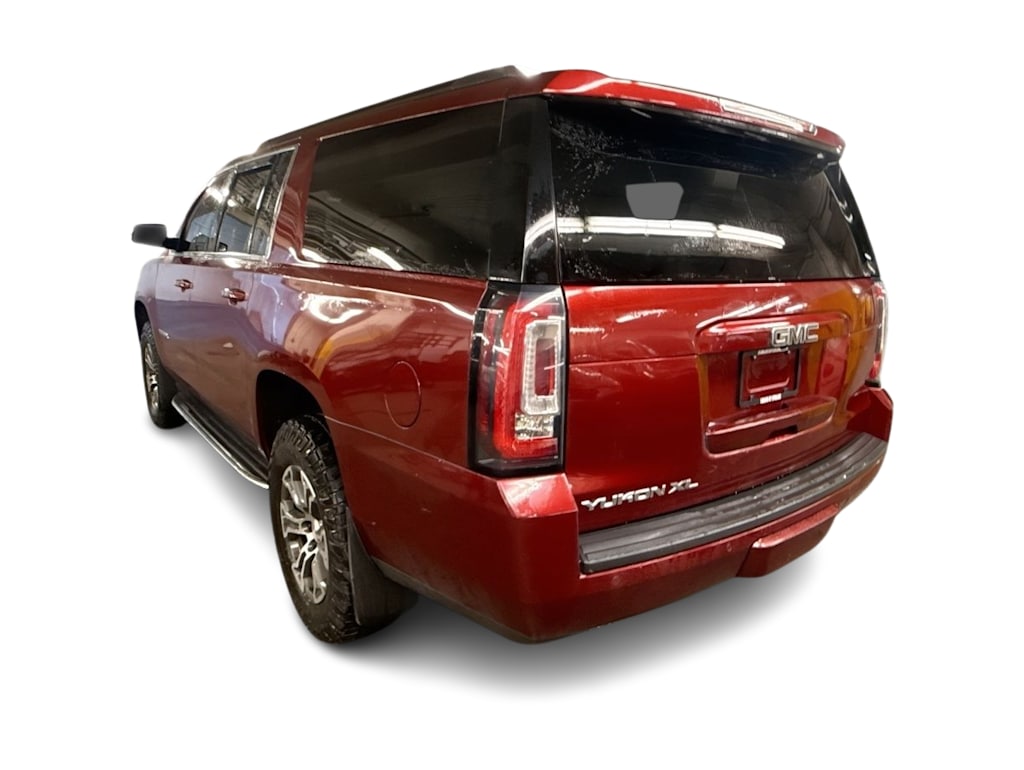 Thumbnail: 2018 GMC Yukon XL - 3
