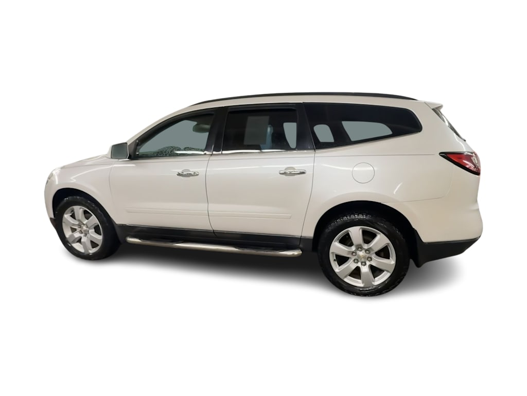 Thumbnail: 2017 Chevrolet Traverse - 18
