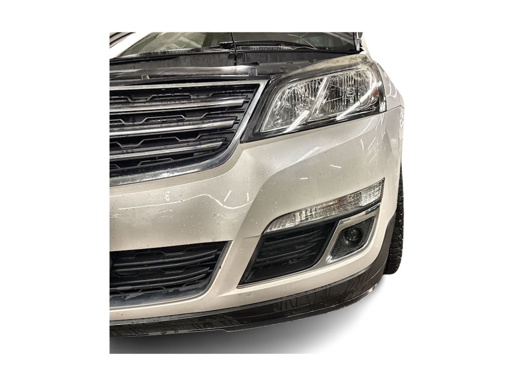 Thumbnail: 2017 Chevrolet Traverse - 21