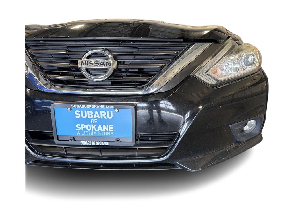 Thumbnail: 2017 Nissan Altima - 24