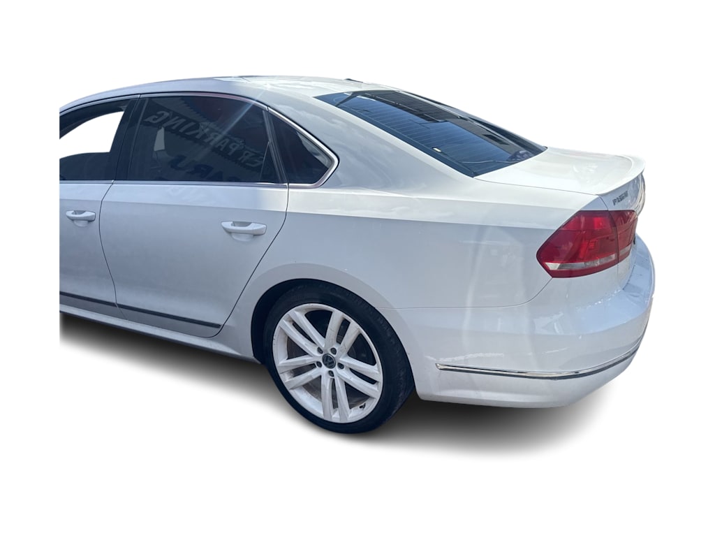 Thumbnail: 2013 Volkswagen Passat - 3
