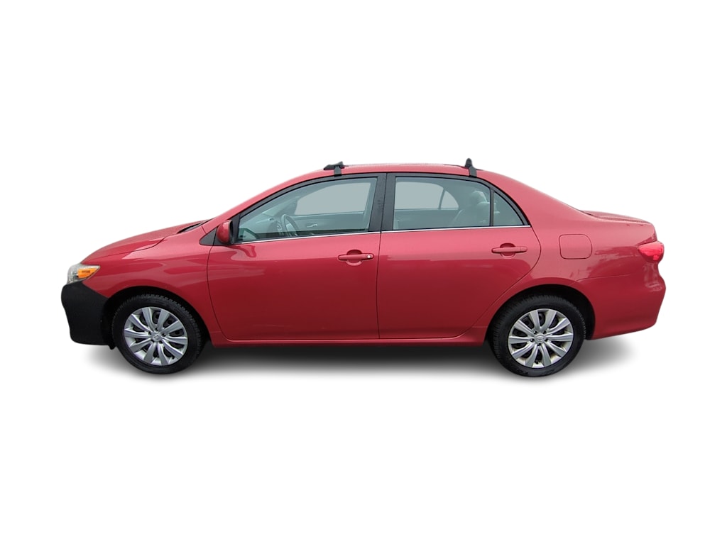 Thumbnail: 2013 Toyota Corolla - 3