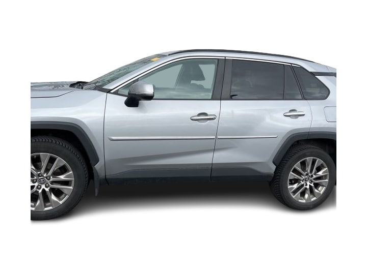 Thumbnail: 2019 Toyota RAV4 - 15