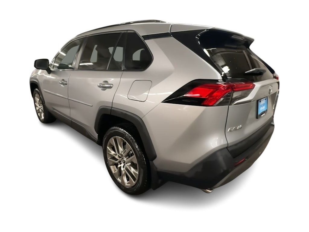 Thumbnail: 2019 Toyota RAV4 - 4