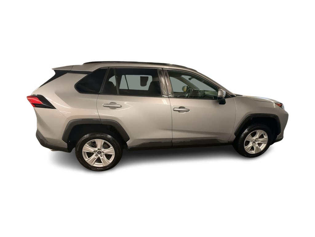 Thumbnail: 2021 Toyota RAV4 - 23