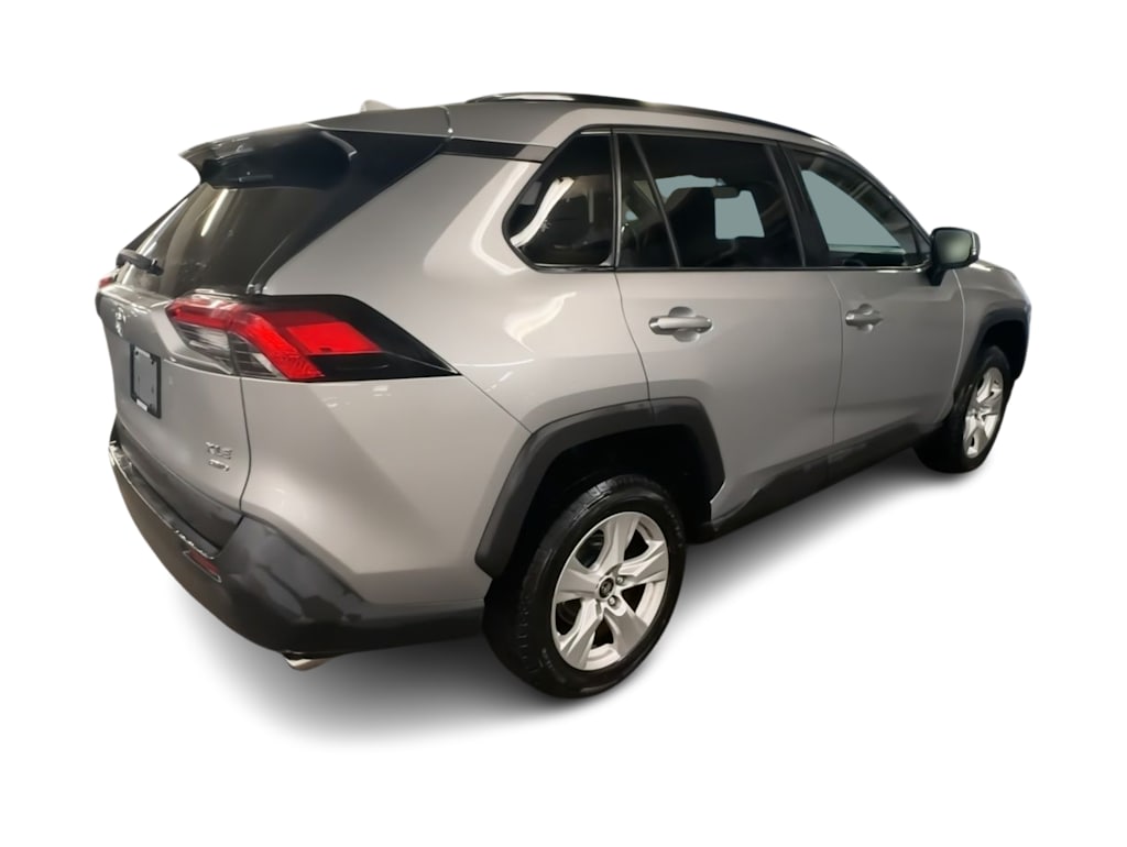 Thumbnail: 2021 Toyota RAV4 - 22