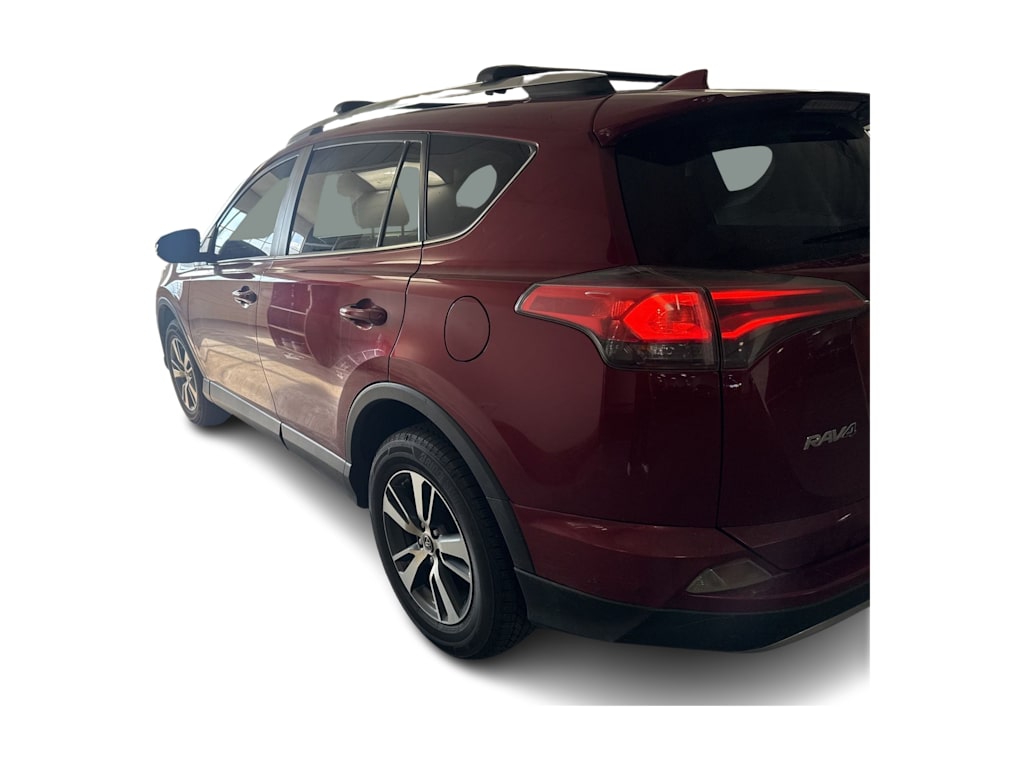 Thumbnail: 2018 Toyota RAV4 - 2