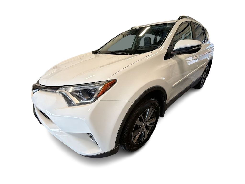 Thumbnail: 2018 Toyota RAV4 - 21