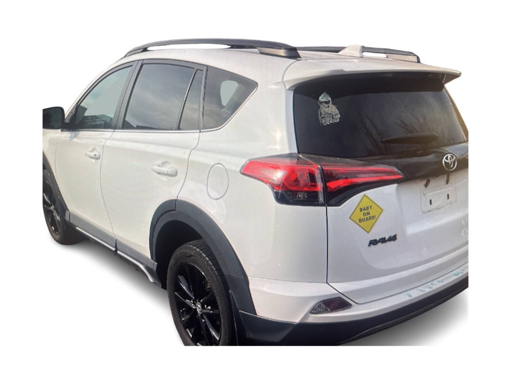 Thumbnail: 2018 Toyota RAV4 - 4