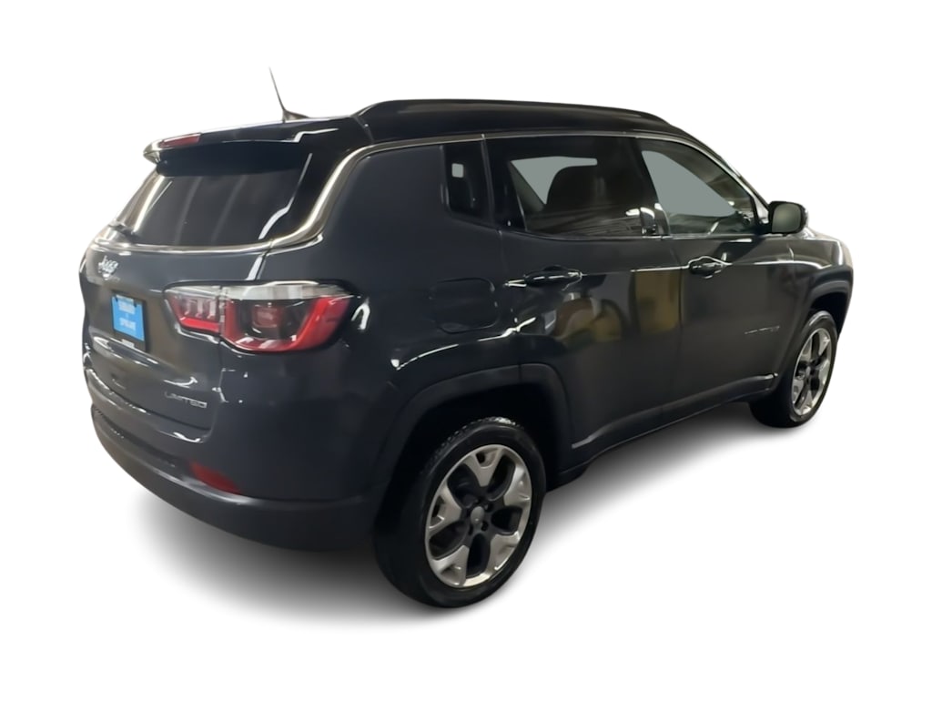 Thumbnail: 2018 Jeep Compass - 23