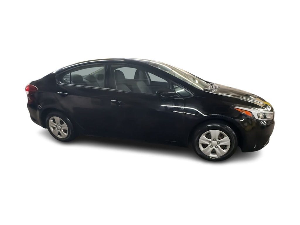Thumbnail: 2017 Kia Forte - 19