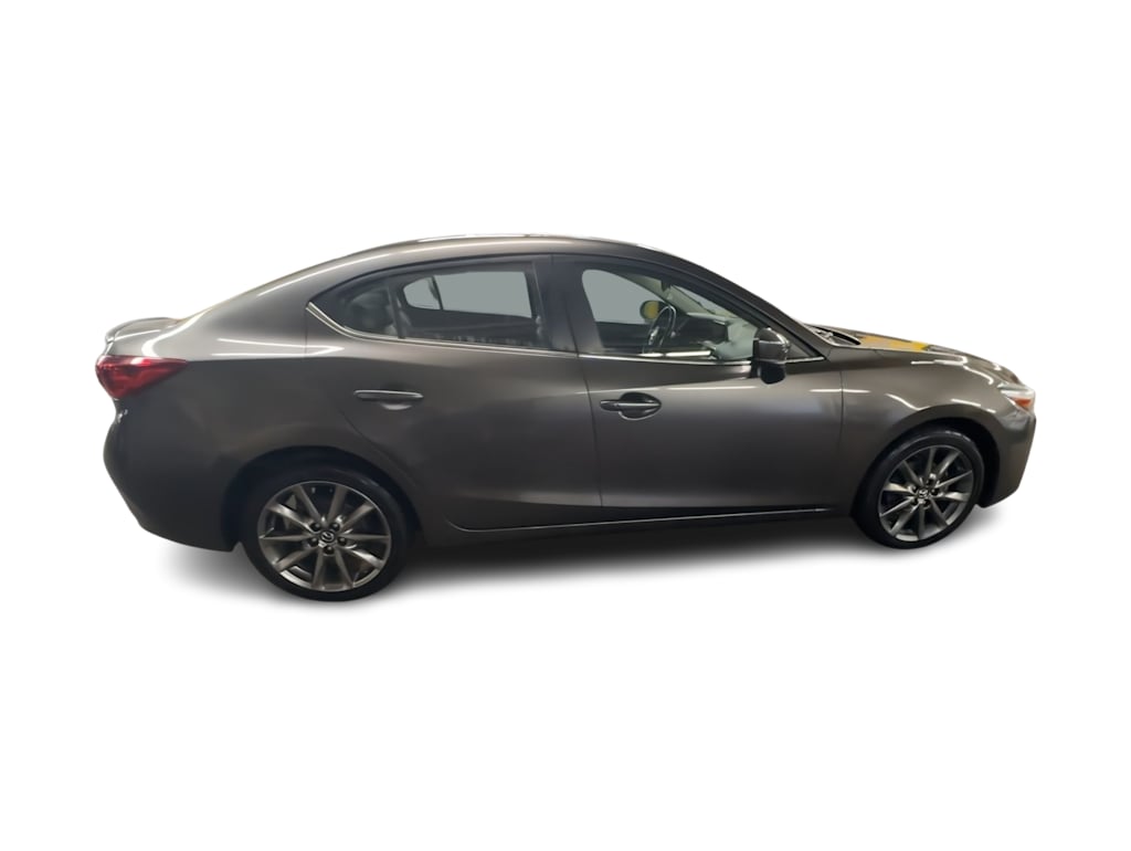 Thumbnail: 2018 Mazda Mazda3 - 23