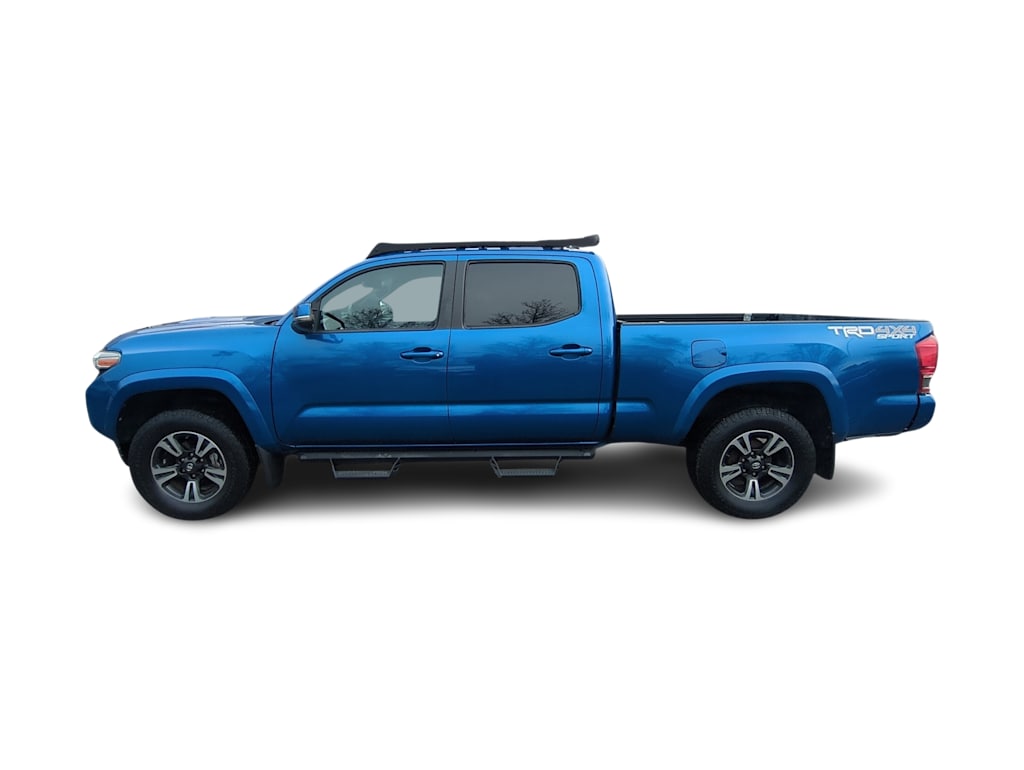 Thumbnail: 2017 Toyota Tacoma - 3