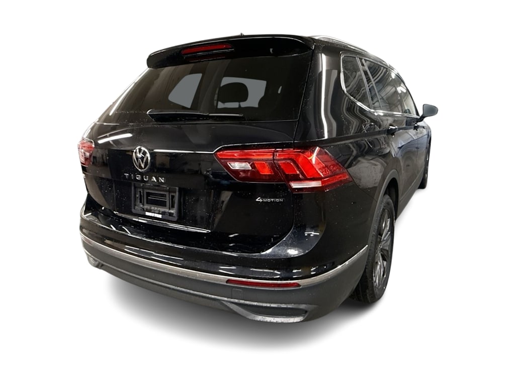 Thumbnail: 2022 Volkswagen Tiguan - 8