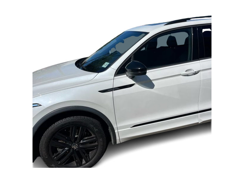 Thumbnail: 2022 Volkswagen Tiguan - 3