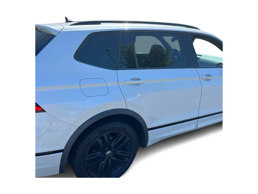 Thumbnail: 2022 Volkswagen Tiguan - 18