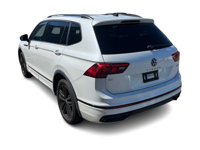 Thumbnail: 2022 Volkswagen Tiguan - 4