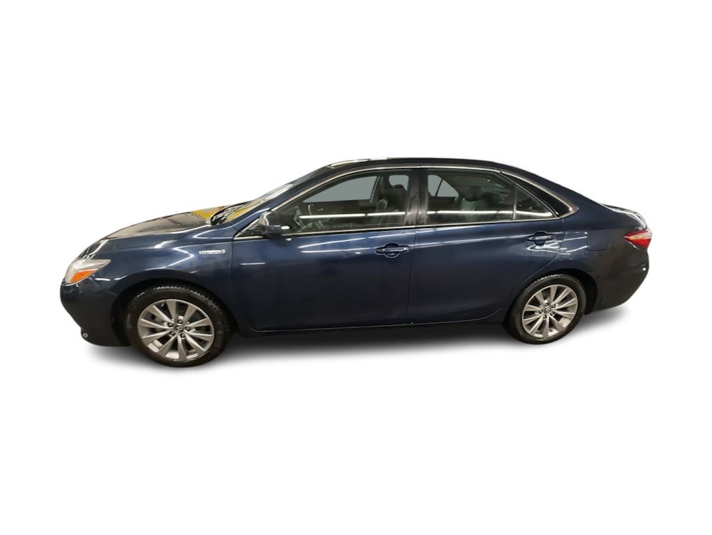 Thumbnail: 2017 Toyota Camry - 3
