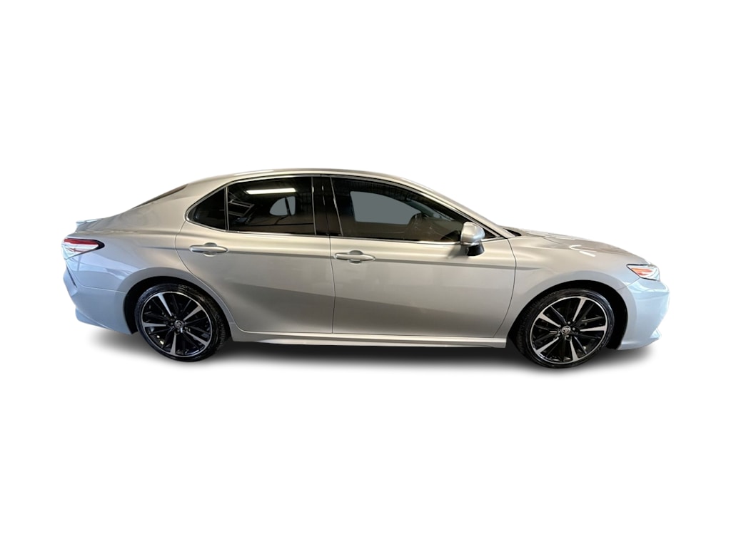 Thumbnail: 2020 Toyota Camry - 24
