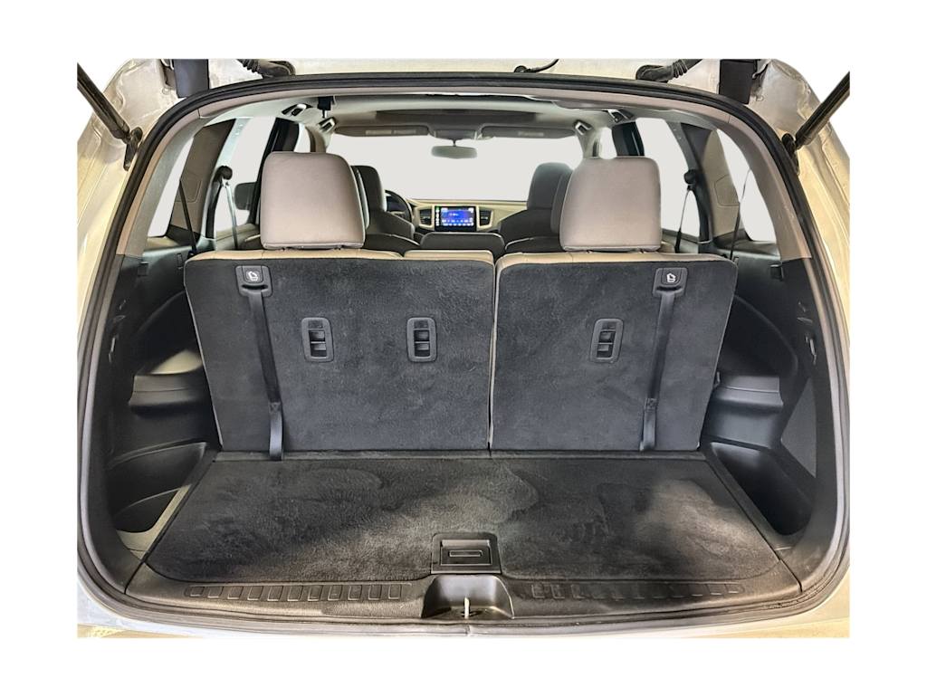 Thumbnail: 2016 Honda Pilot - 17