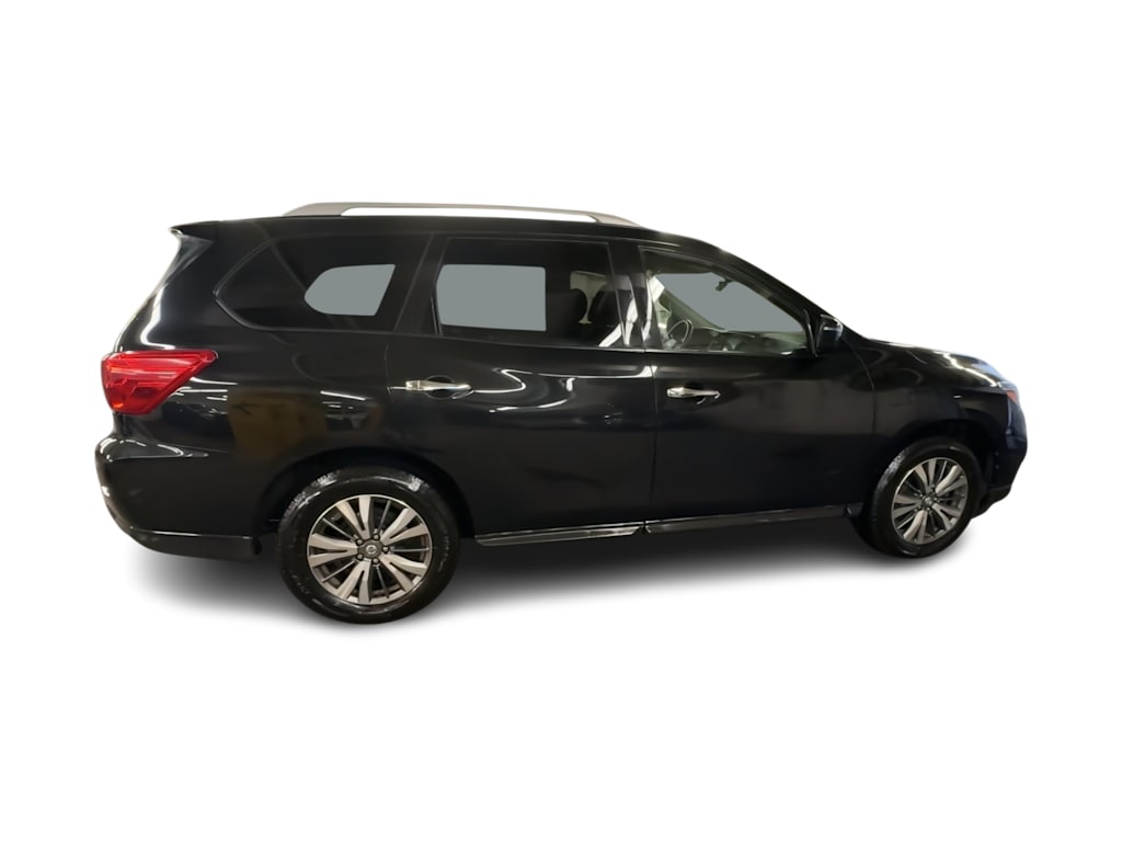 Thumbnail: 2019 Nissan Pathfinder - 24