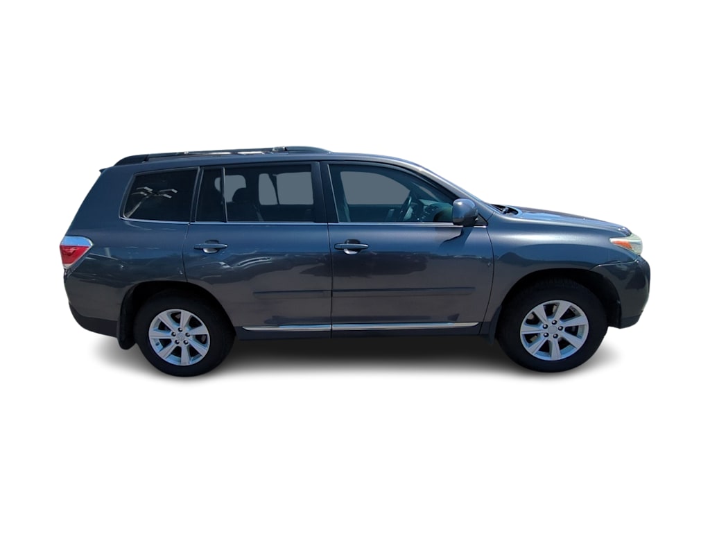 Thumbnail: 2013 Toyota Highlander - 23