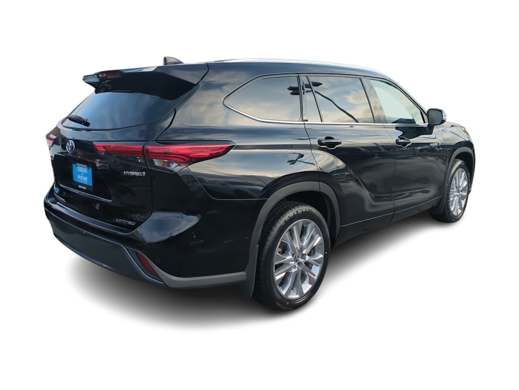 Thumbnail: 2021 Toyota Highlander - 22