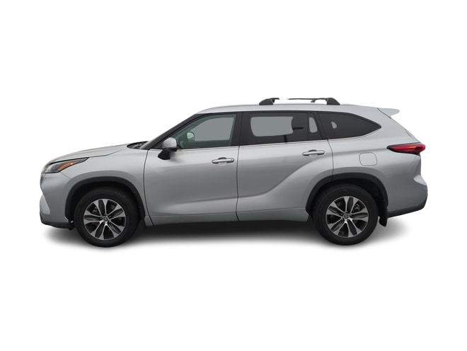 2022 Toyota Highlander XLE 3