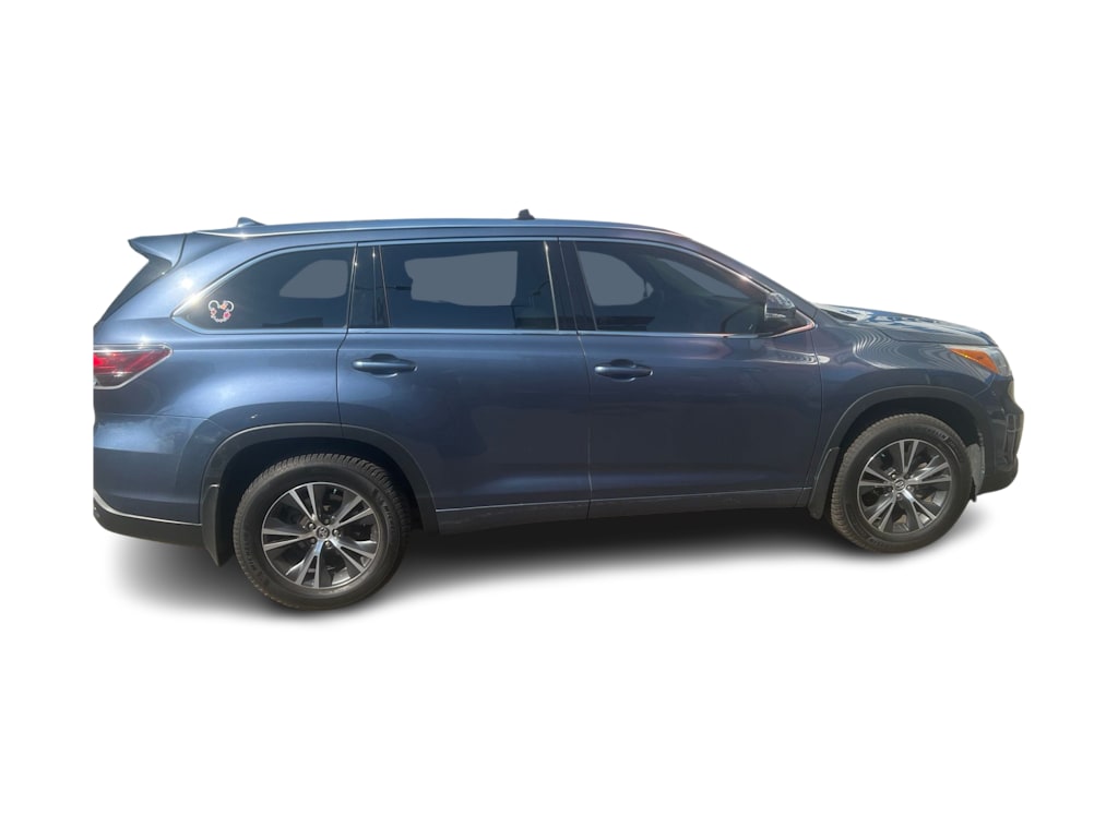 Thumbnail: 2016 Toyota Highlander - 5