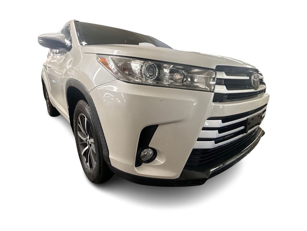 Thumbnail: 2017 Toyota Highlander - 11
