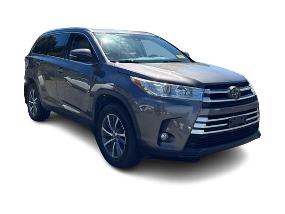 Thumbnail: 2019 Toyota Highlander - 14