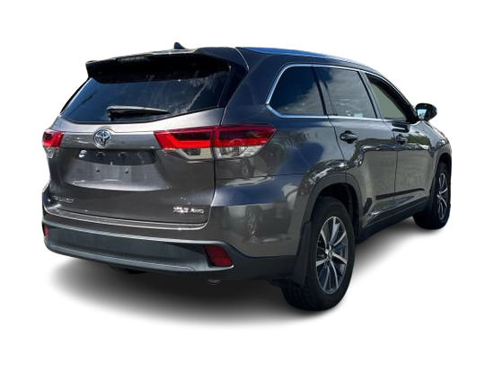 Thumbnail: 2019 Toyota Highlander - 13
