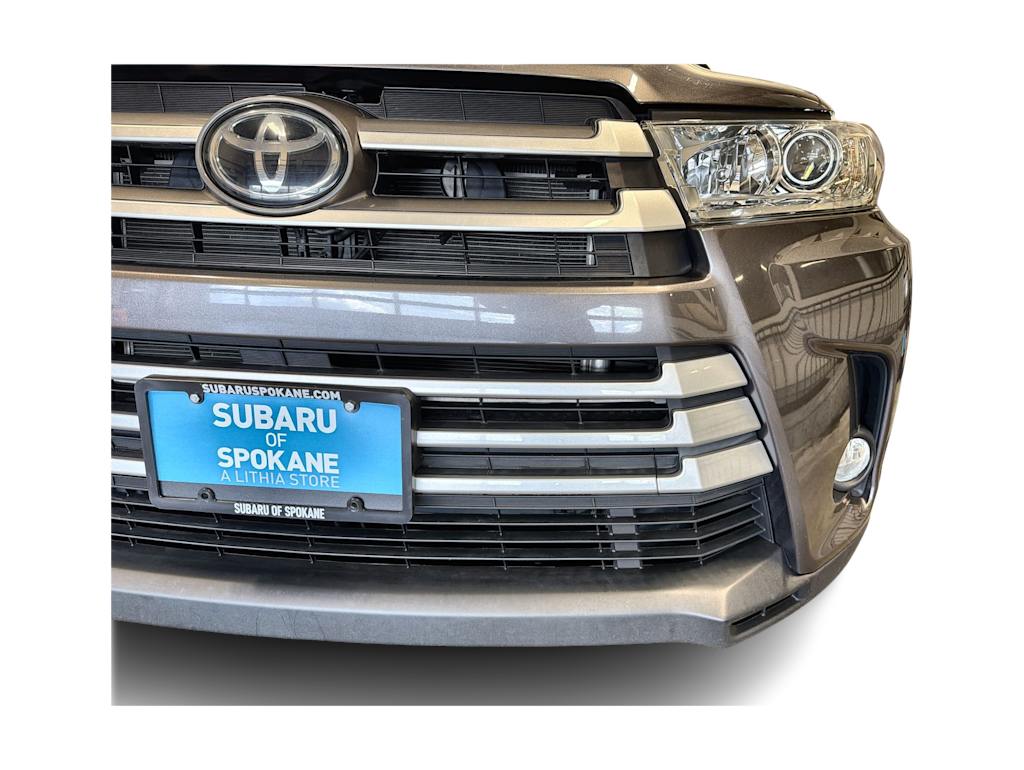 Thumbnail: 2019 Toyota Highlander - 25