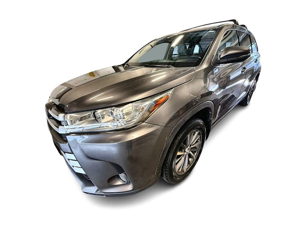 Thumbnail: 2019 Toyota Highlander - 20