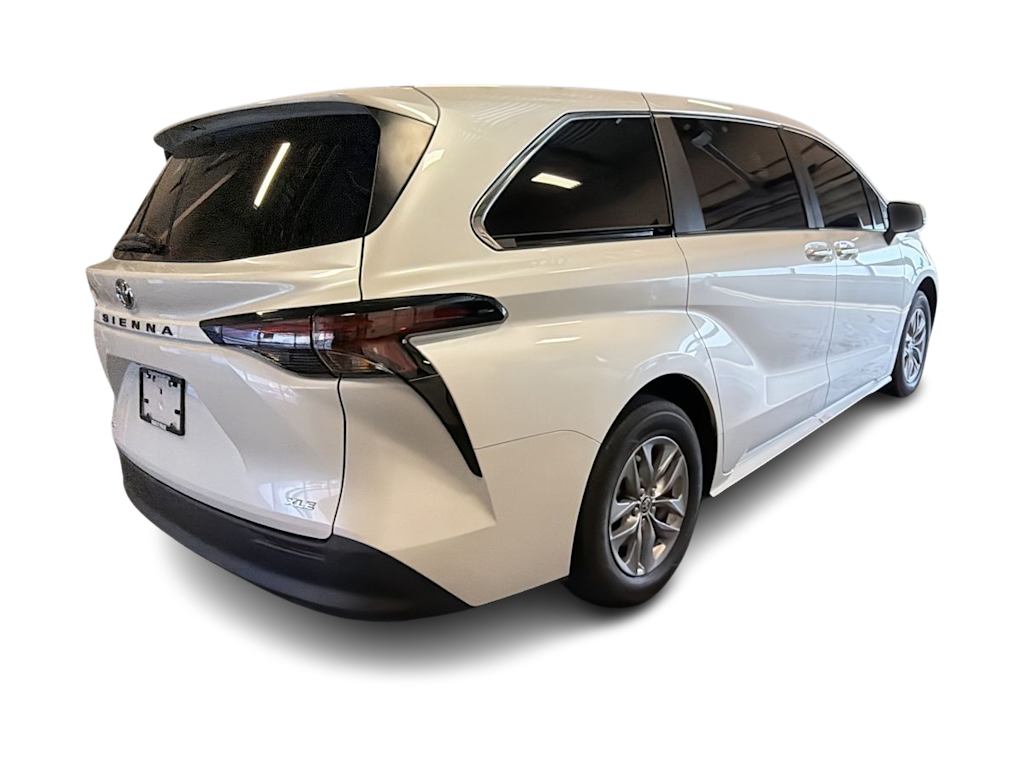 Thumbnail: 2025 Toyota Sienna - 22