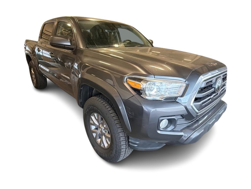 Thumbnail: 2019 Toyota Tacoma - 17