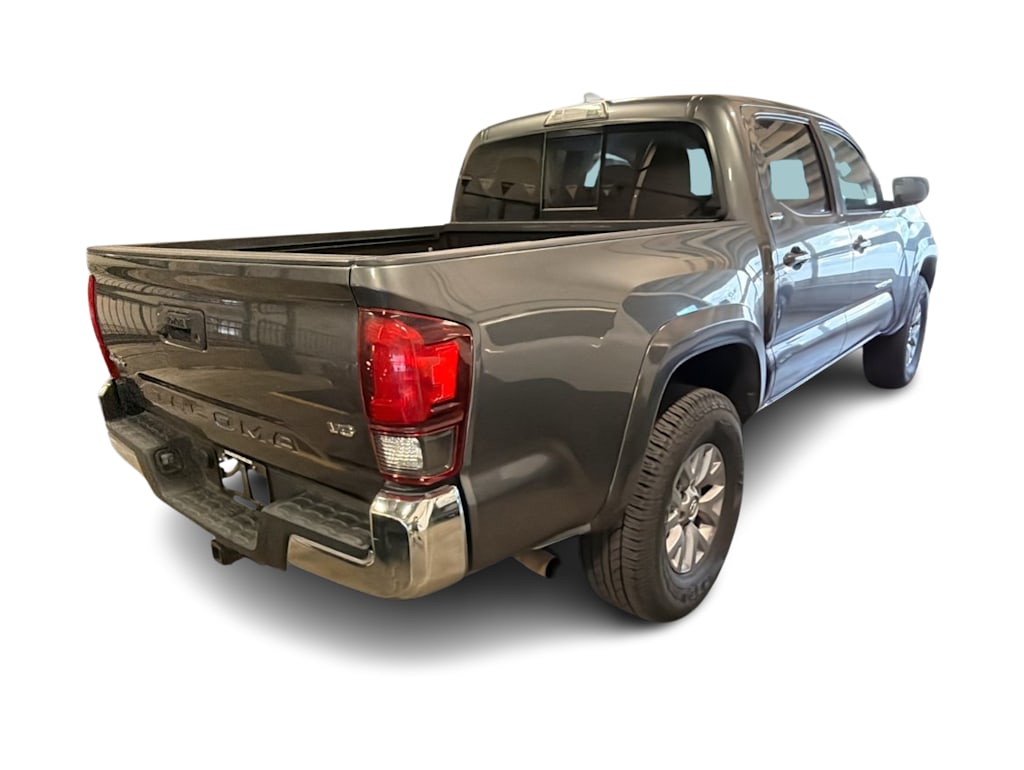 Thumbnail: 2019 Toyota Tacoma - 20
