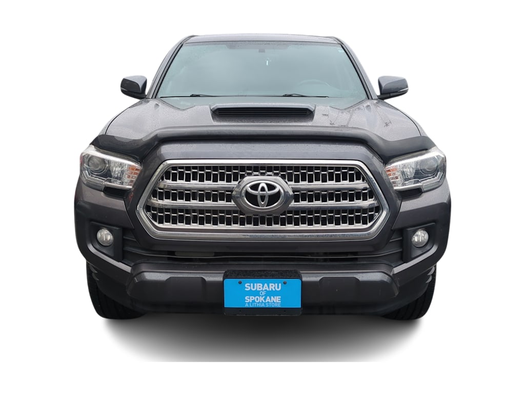 Thumbnail: 2017 Toyota Tacoma - 6