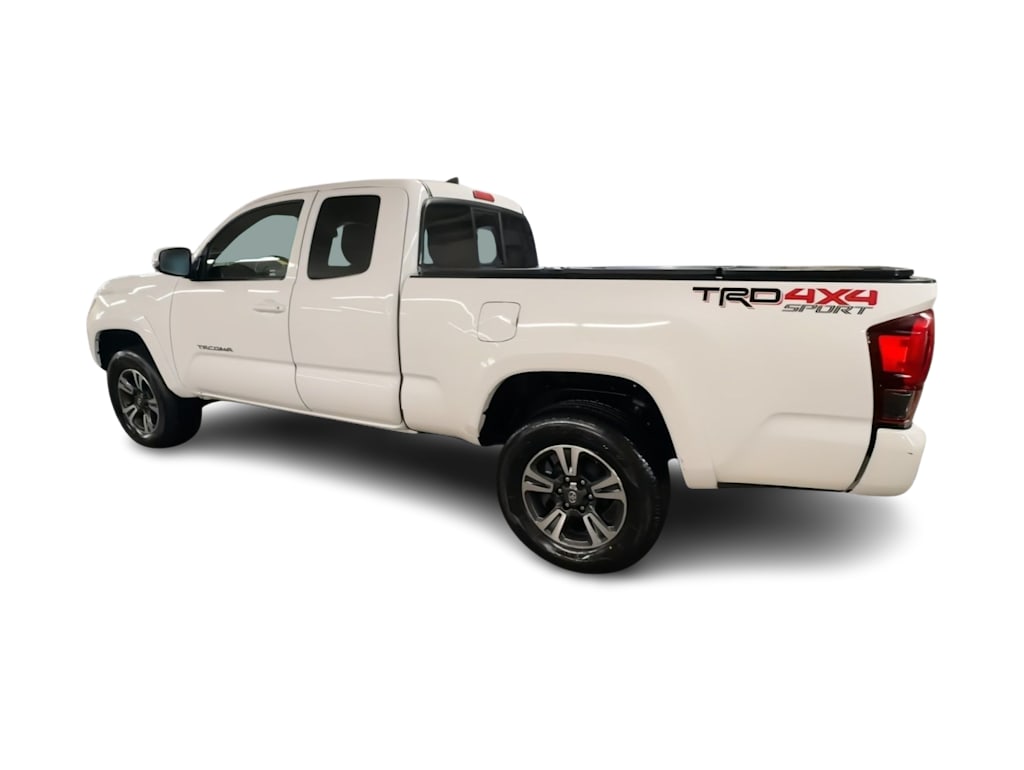 Thumbnail: 2019 Toyota Tacoma - 19