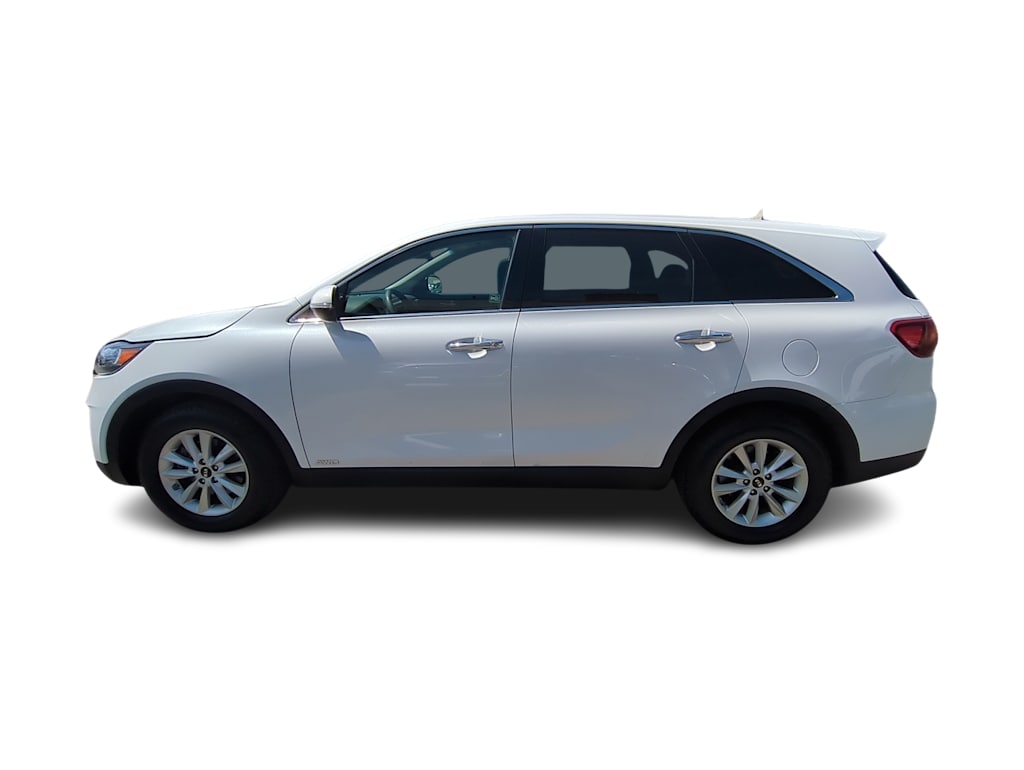 Thumbnail: 2019 Kia Sorento - 3