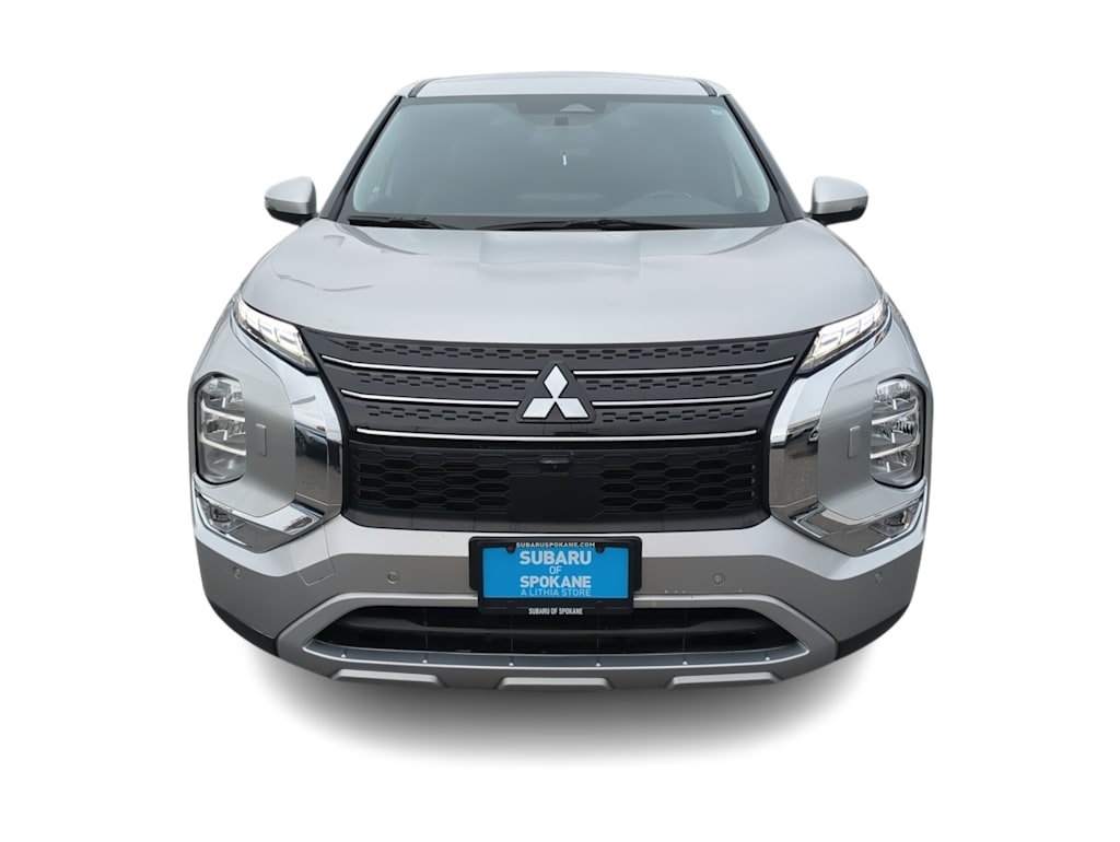 Thumbnail: 2023 Mitsubishi Outlander - 6